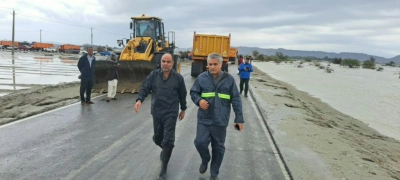 عملیات امدادرسانی به روستاهای متأثر از سیلاب  شهرستان سیریک در حال انجام است